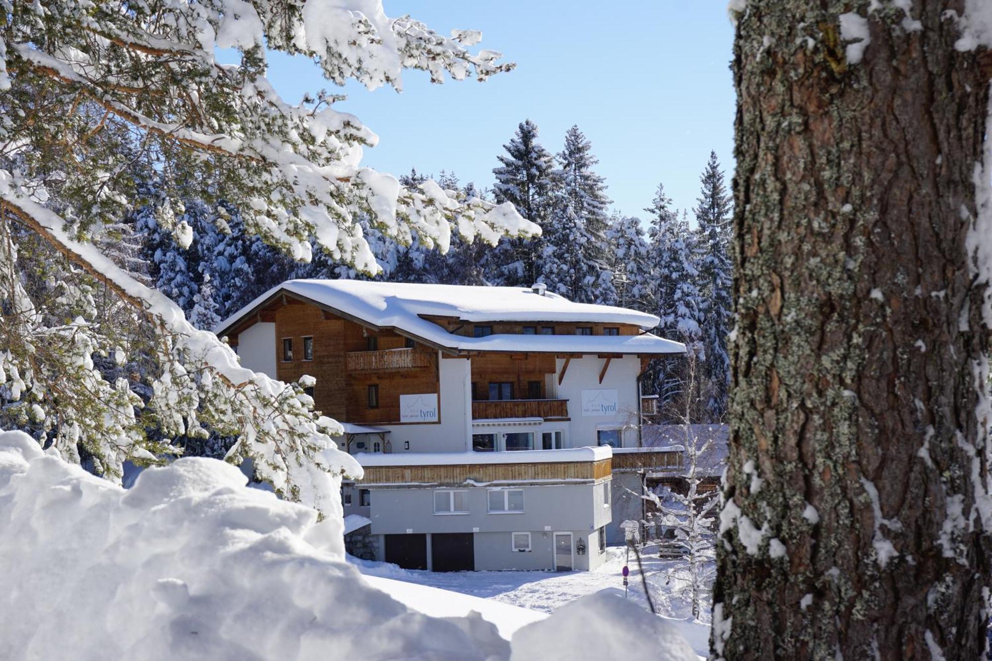 Hotel Pension Tyrol ゼーフェルト・イン・チロル エクステリア 写真