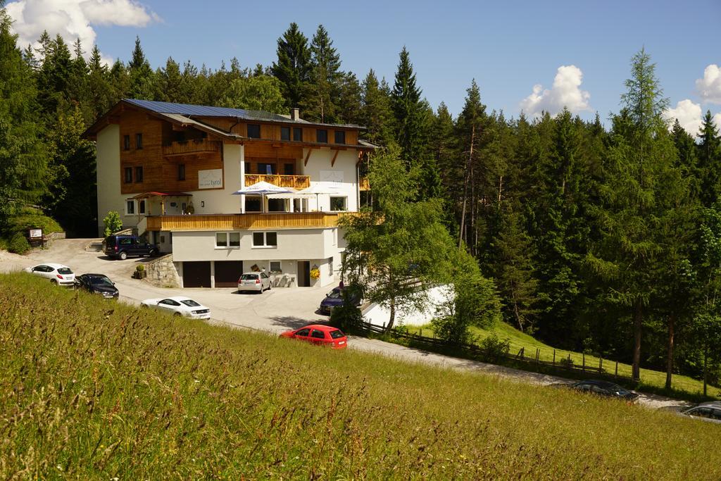 Hotel Pension Tyrol ゼーフェルト・イン・チロル エクステリア 写真