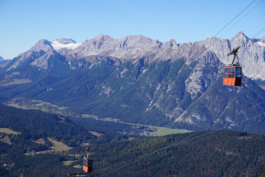 Hotel Pension Tyrol ゼーフェルト・イン・チロル エクステリア 写真